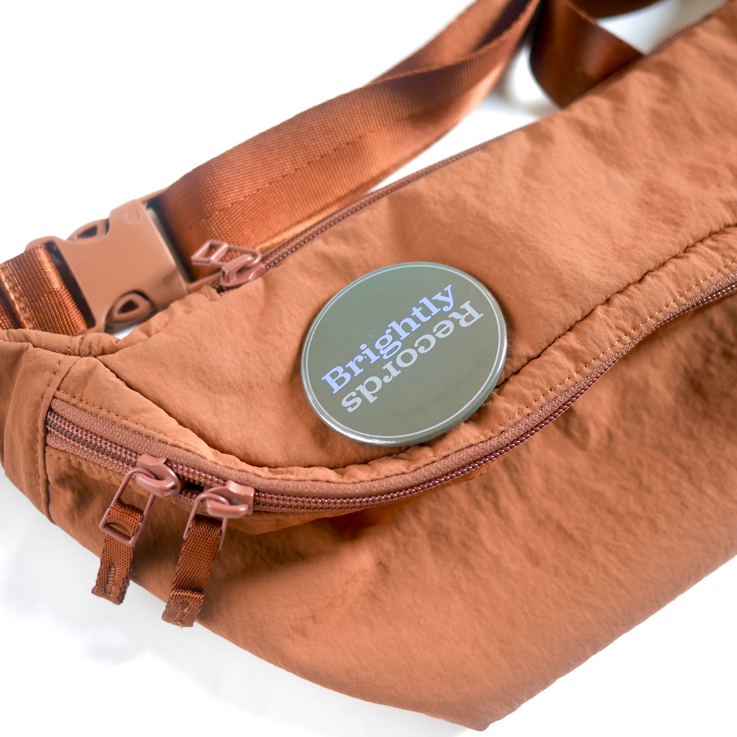 Circle Brightly Pin Button